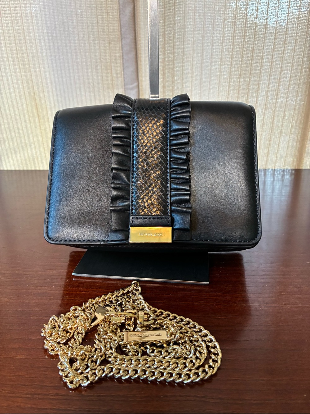Michael Kors Jade Crossbody